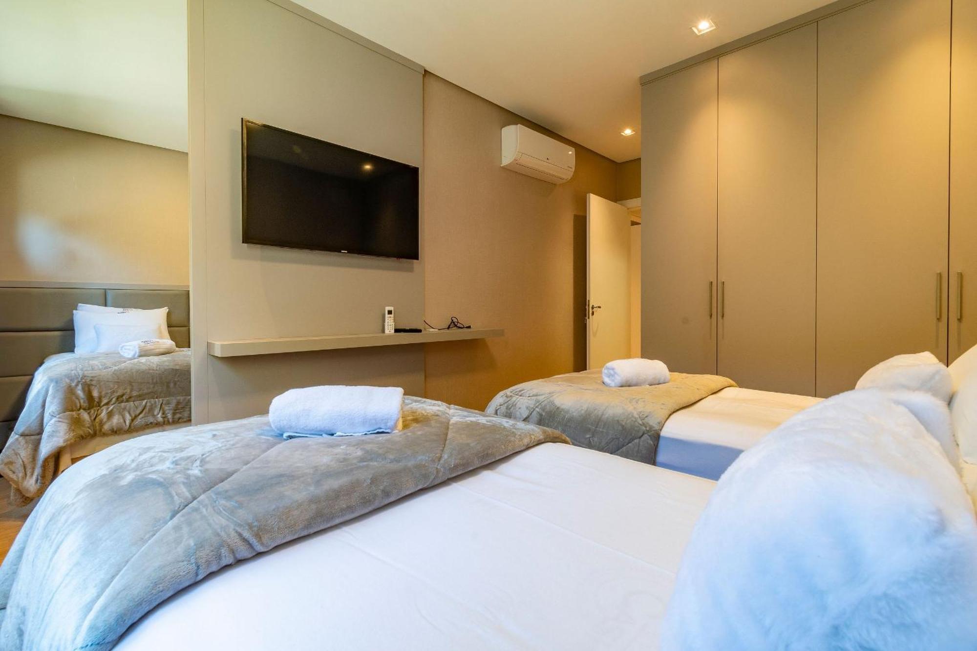 Rosa Edificio Bellagio Canela Com Infraestrutura Completa Apartment Ngoại thất bức ảnh